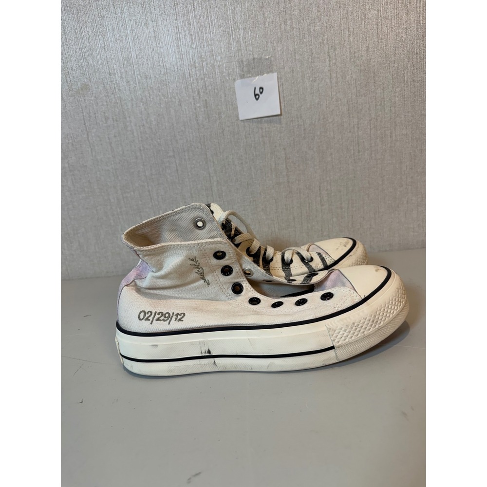 Converse Chuck Taylor All Star Lift Zebra  Womens 7.5 High Top 1 shoe no lace